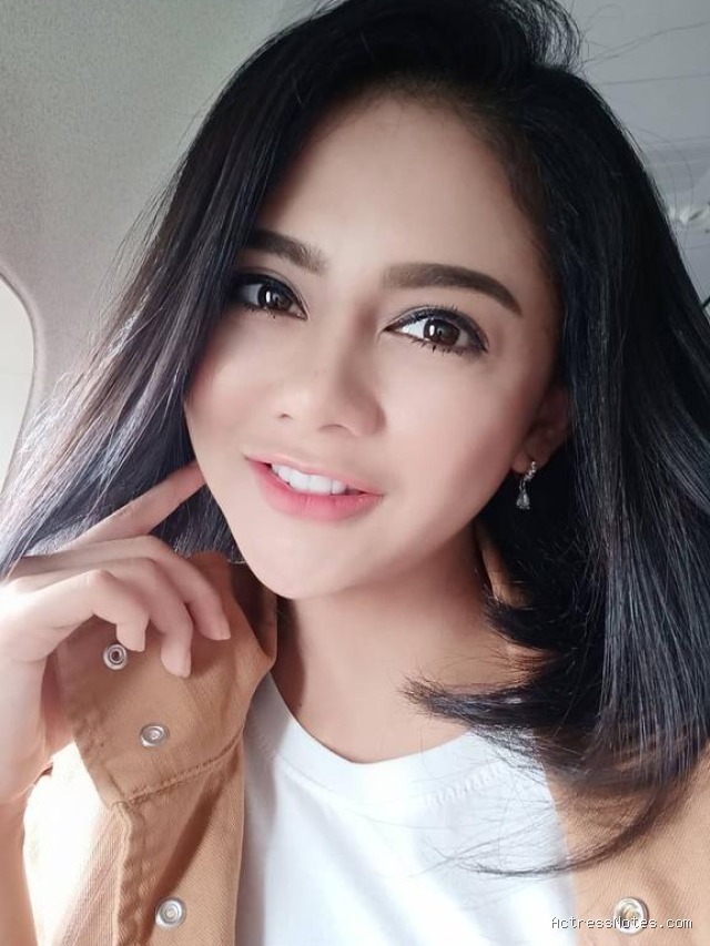 Biodata Jenita Janet: Agama, Keluarga, Pacar, Fakta dan Karir