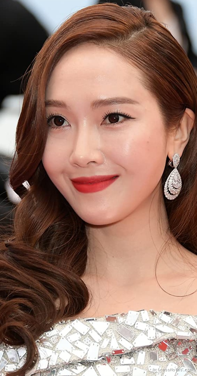 Biodata Jessica Jung: Agama, Keluarga, Pacar, Fakta dan Karir