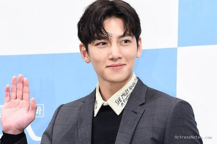 Biodata Ji Chang Wook: Agama, Keluarga, Pacar, Fakta dan Karir