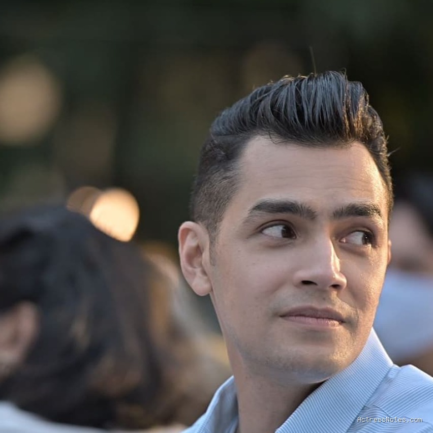 Biodata Jonas Rivanno: Agama, Keluarga, Pacar, Fakta dan Karir