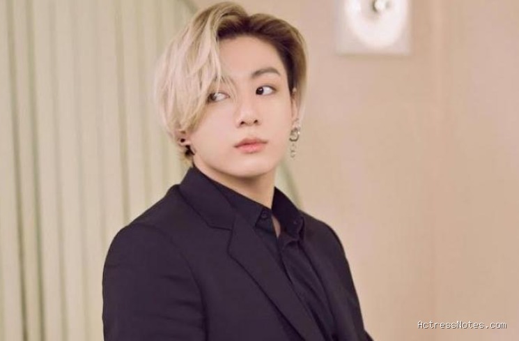 Biodata Jungkook: Agama, Keluarga, Pacar, Fakta dan Karir