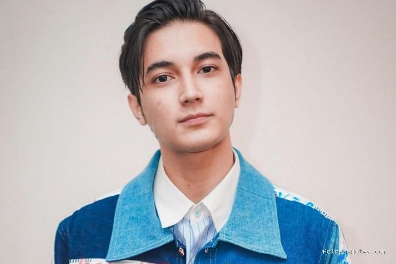Biodata Junior Roberts: Agama, Keluarga, Pacar, Fakta dan Karir