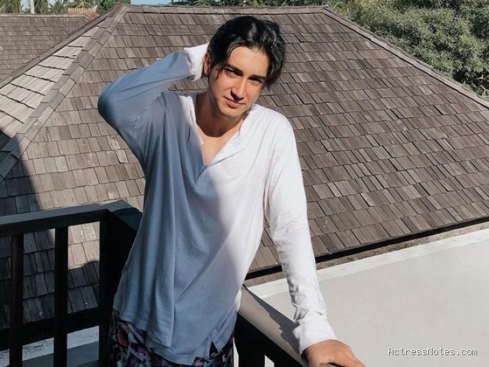 Biodata Junior Roberts: Agama, Keluarga, Pacar, Fakta dan Karir