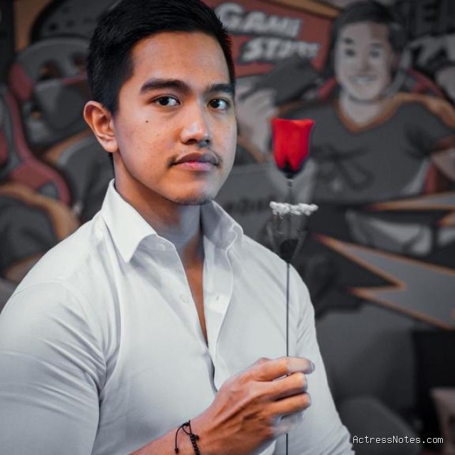 Biodata Kaesang Pangarep: Agama, Keluarga, Pacar, Fakta dan Karir