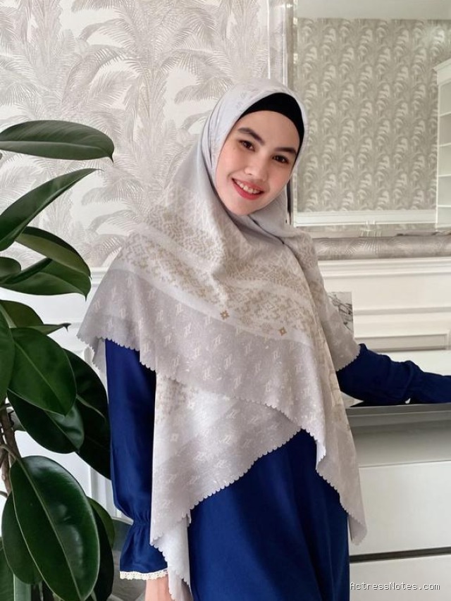Biodata Kartika Putri: Agama, Keluarga, Pacar, Fakta dan Karir