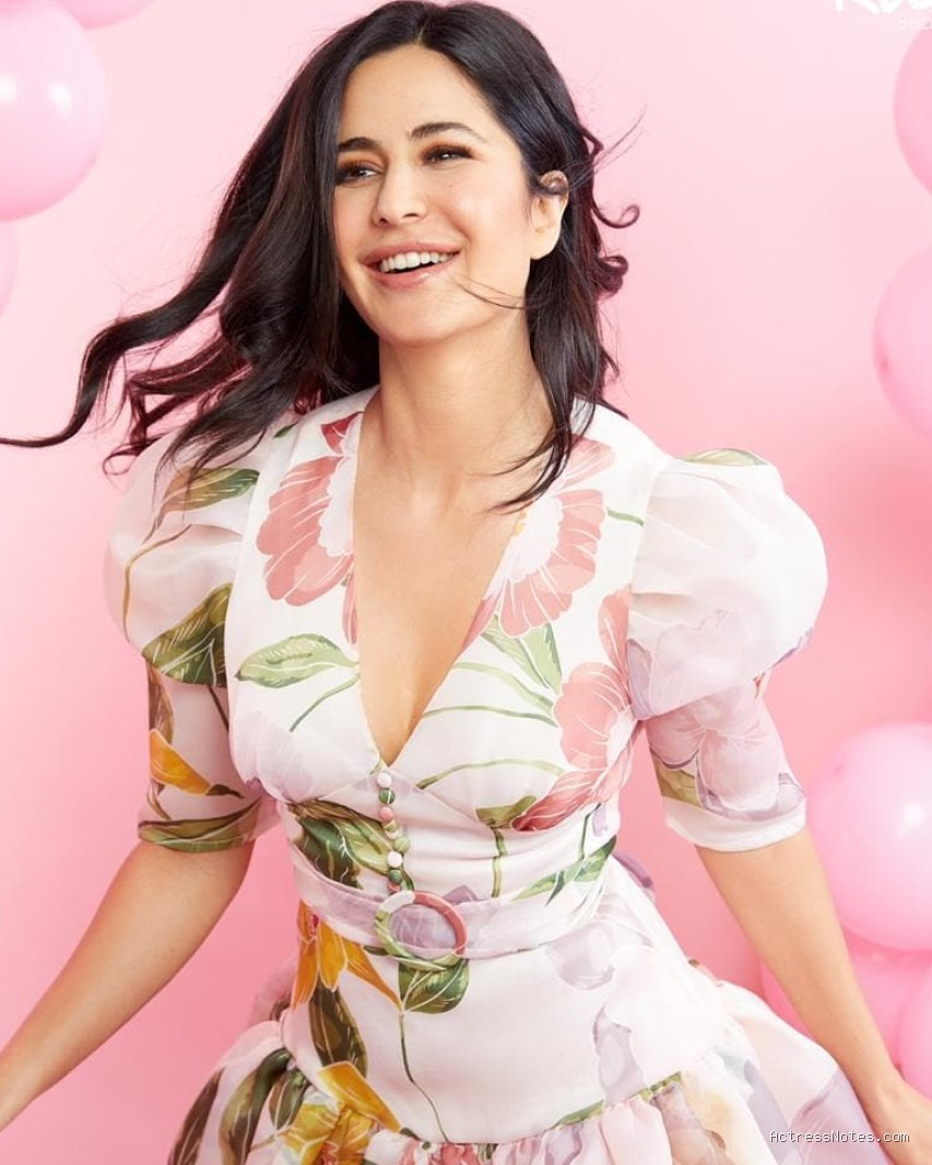 Biodata Katrina Kaif: Agama, Keluarga, Pacar, Fakta dan Karir
