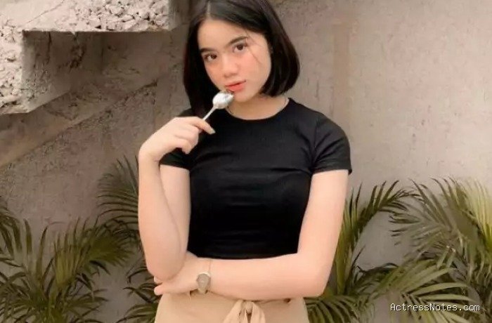 Biodata Kayes: Agama, Keluarga, Pacar, Fakta dan Karir