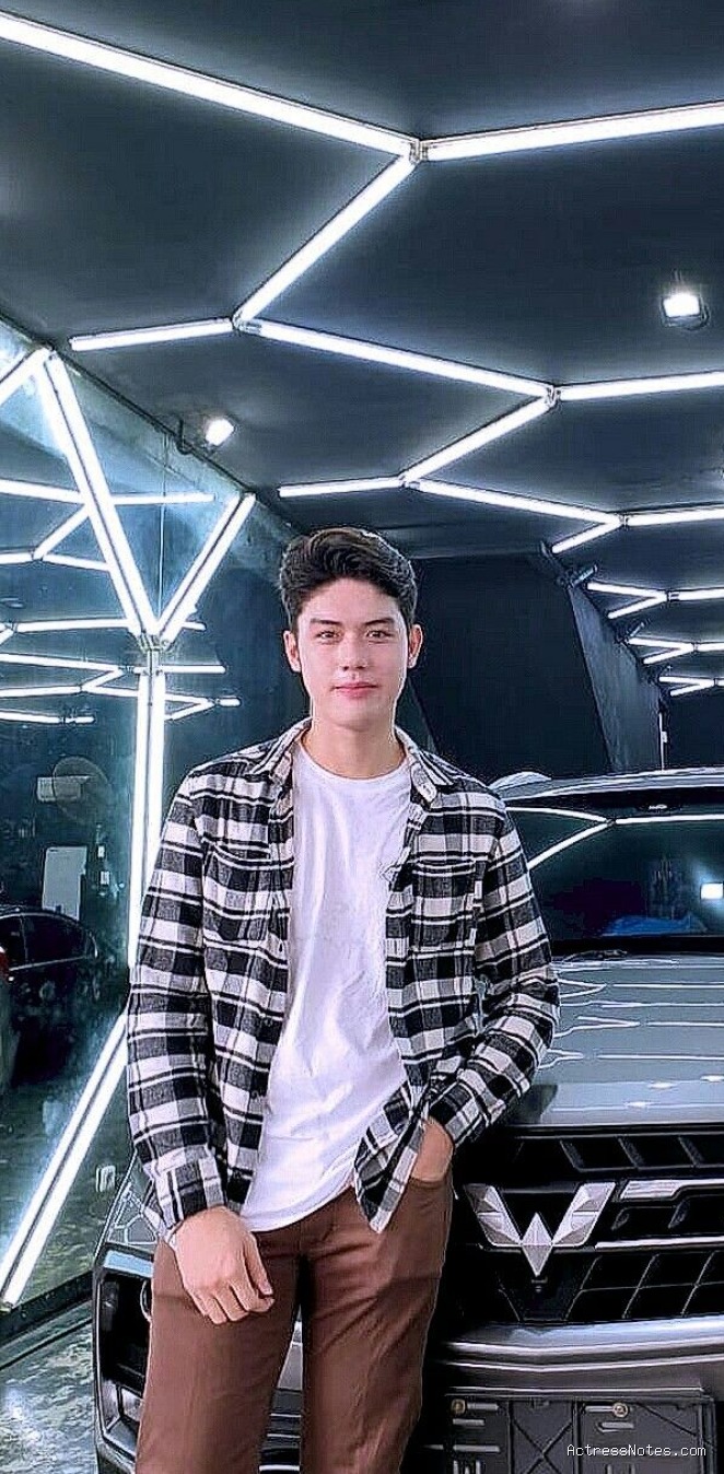 Biodata Kenzo Defras: Agama, Keluarga, Pacar, Fakta dan Karir
