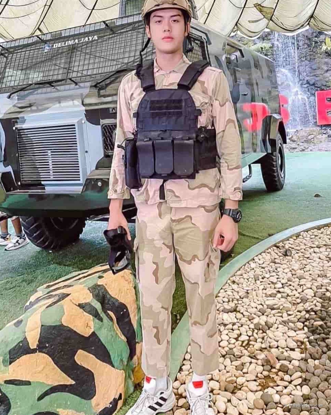 Biodata Kenzo Defras: Agama, Keluarga, Pacar, Fakta dan Karir