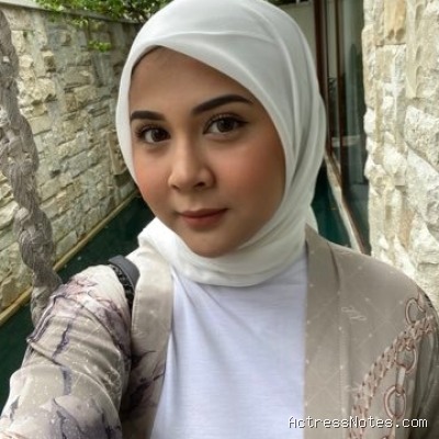 Biodata Kesha Ratuliu: Agama, Keluarga, Pacar, Fakta dan Karir