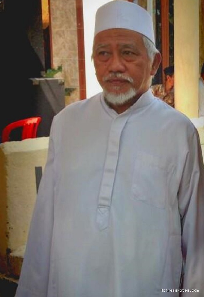K.H Thoifur Mawardi: Biodata, Agama, Keluarga, Karir Lengkap