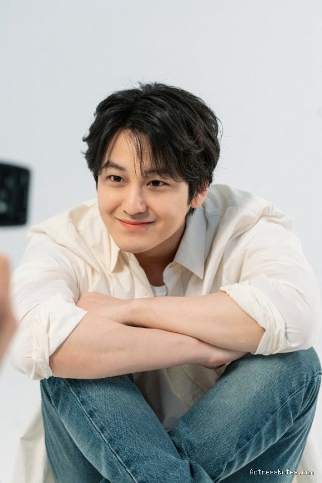 Biodata Kim Bum: Agama, Keluarga, Pacar, Fakta dan Karir