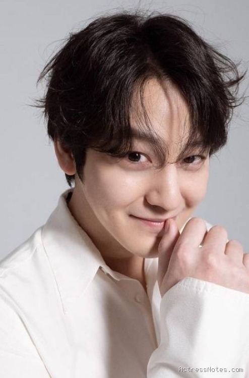 Biodata Kim Bum: Agama, Keluarga, Pacar, Fakta dan Karir