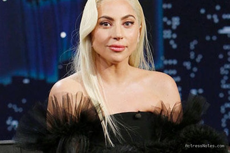 Biodata Lady Gaga: Agama, Keluarga, Pacar, Fakta dan Karir Biodata Lady Gaga: Agama, Keluarga, Pacar, Fakta dan Karir