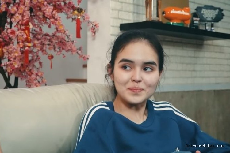 Biodata Laura Anna: Agama, Keluarga, Pacar, Fakta dan Karir