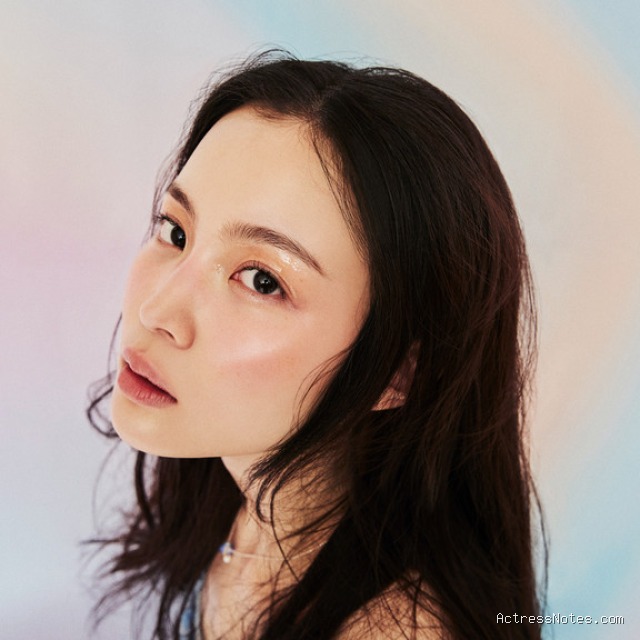Biodata Lee Hi: Agama, Keluarga, Pacar, Fakta dan Karir