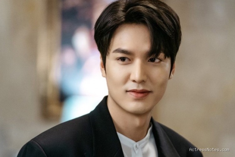 Biodata Lee Min Ho: Agama, Keluarga, Pacar, Fakta dan Karir