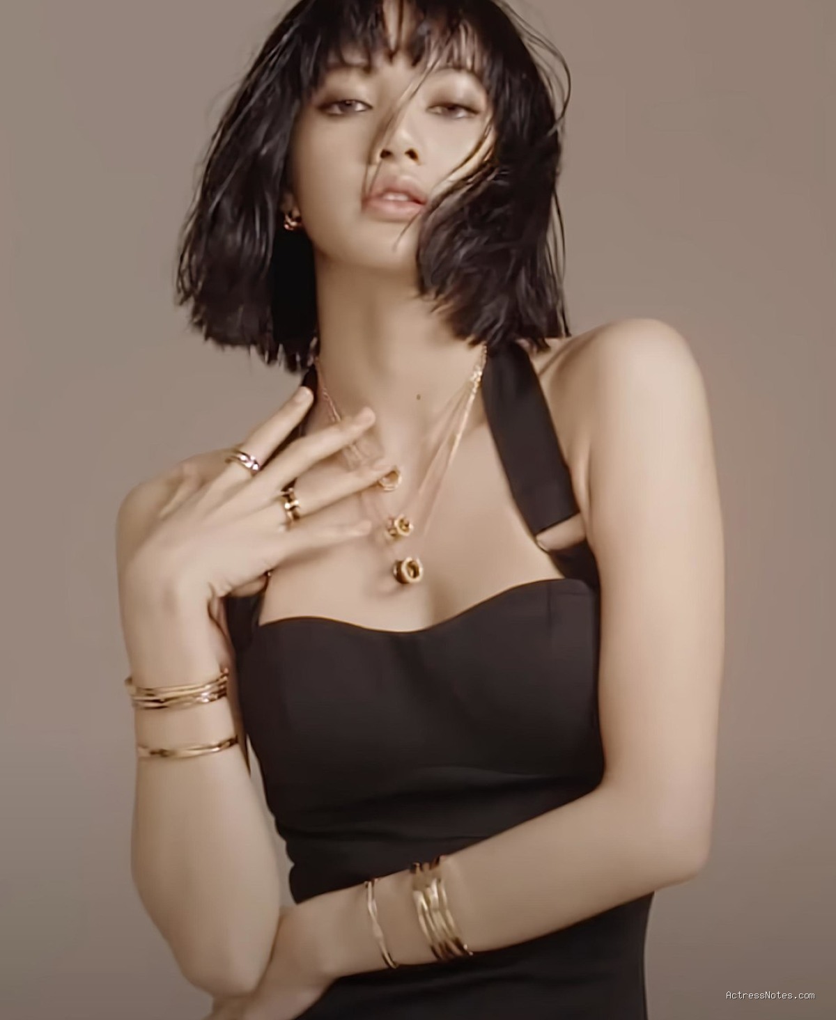 Biodata Lisa Blackpink: Agama, Keluarga, Pacar, Fakta dan Karir