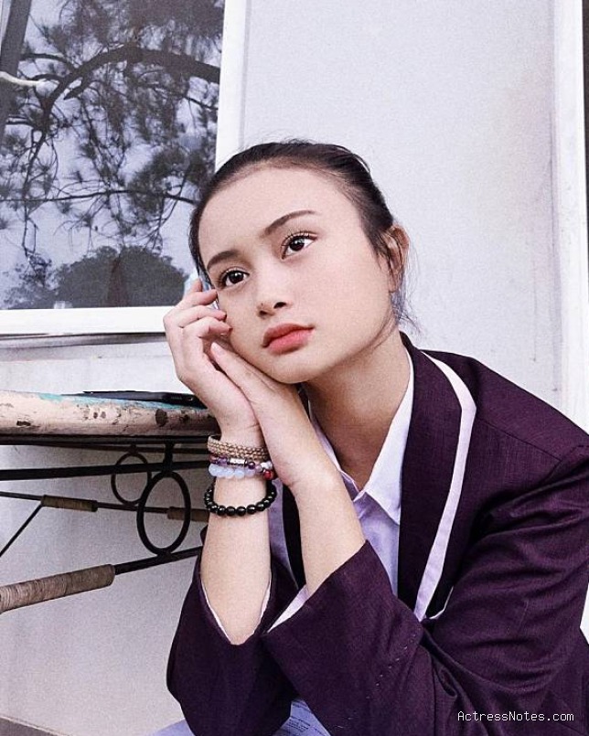 Biodata Liyanur Zeftian: Agama, Keluarga, Pacar, Fakta dan Karir