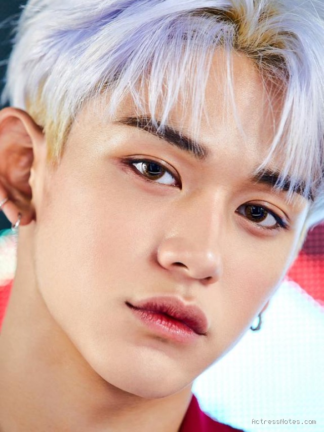 Biodata Lucas NCT: Agama, Keluarga, Pacar, Fakta dan Karir