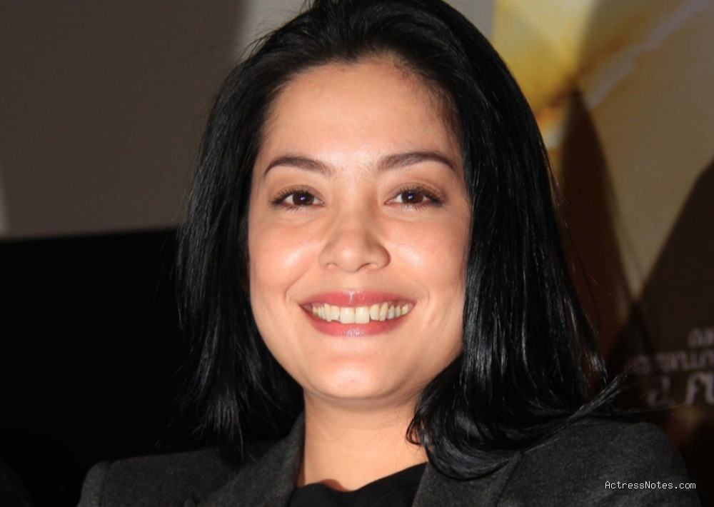 Biodata Lulu Tobing: Agama, Keluarga, Pacar, Fakta dan Karir