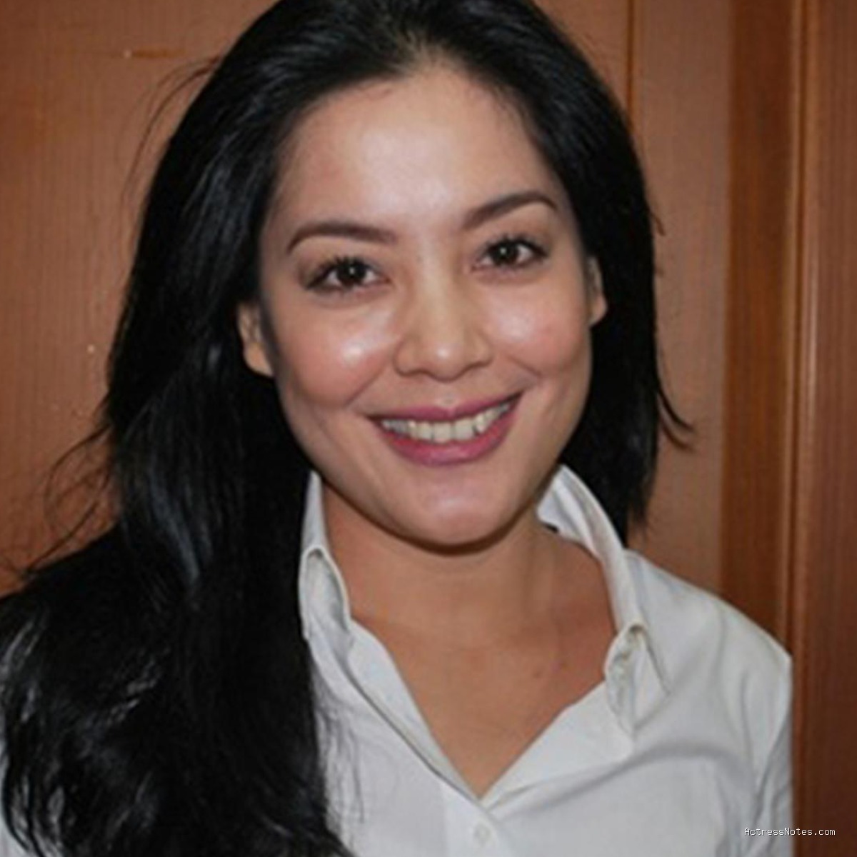Lulu Tobing: Agama, Keluarga, Pacar, Fakta & Karir Lengkap
