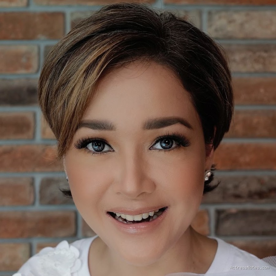 Biodata Maia Estianty: Agama, Keluarga, Pasangan, Fakta dan Karir