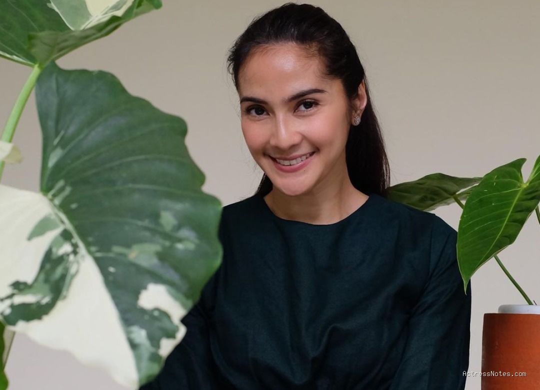 Biodata Maudy Koesnaedi: Agama, Keluarga, Pacar, Fakta dan Karir