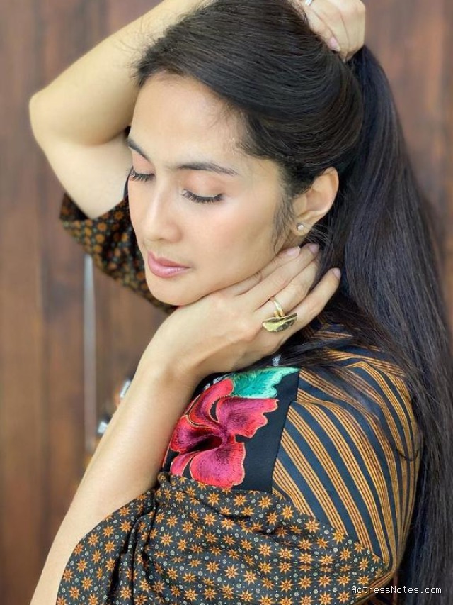 Biodata Maudy Koesnaedi: Agama, Keluarga, Pacar, Fakta dan Karir