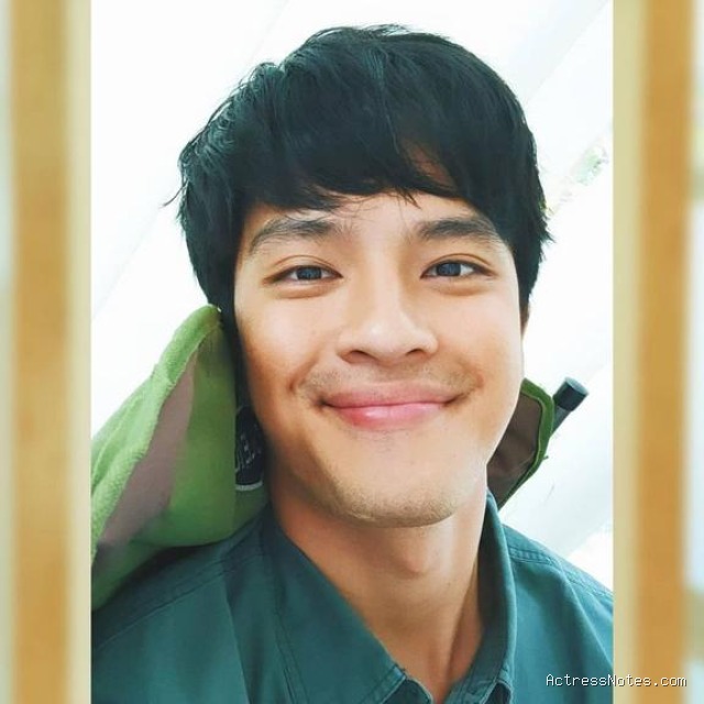 Biodata Morgan Oey: Agama, Keluarga, Pacar, Fakta dan Karir Biodata Morgan Oey: Agama, Keluarga, Pacar, Fakta dan Karir