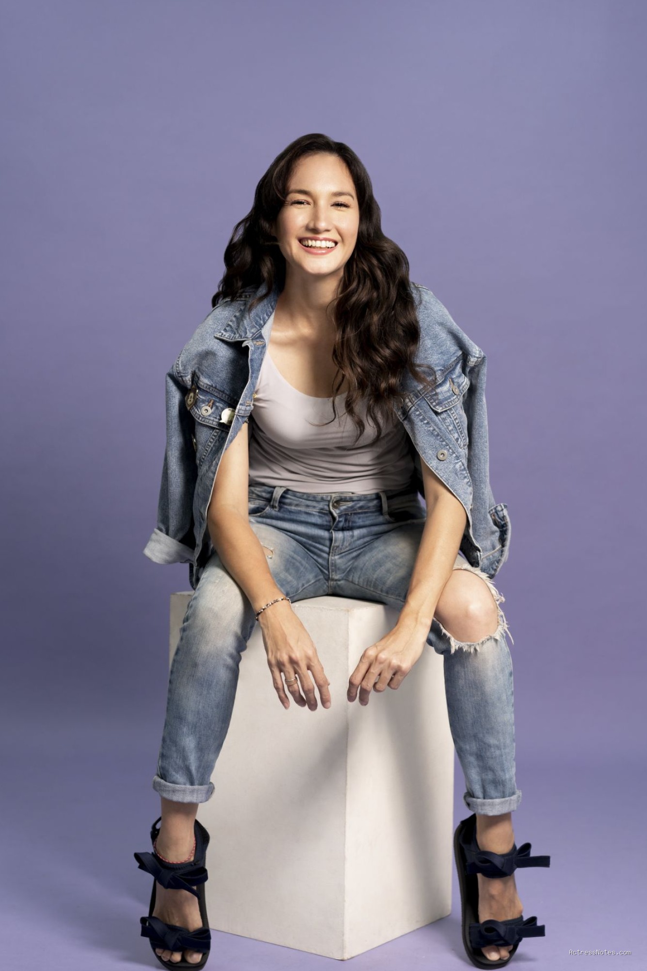 Nadine Chandrawinata: Agama, Keluarga, Pacar, Fakta & Karir