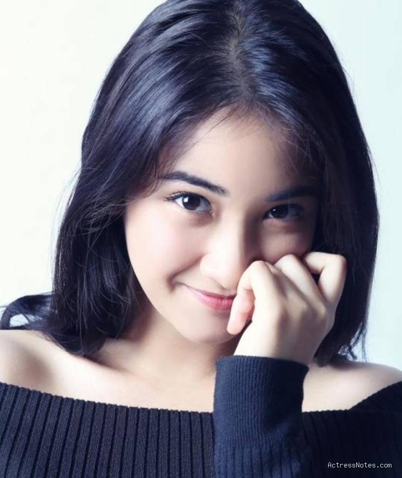 Biodata Nadya Arina: Agama, Keluarga, Pacar, Fakta dan Karir