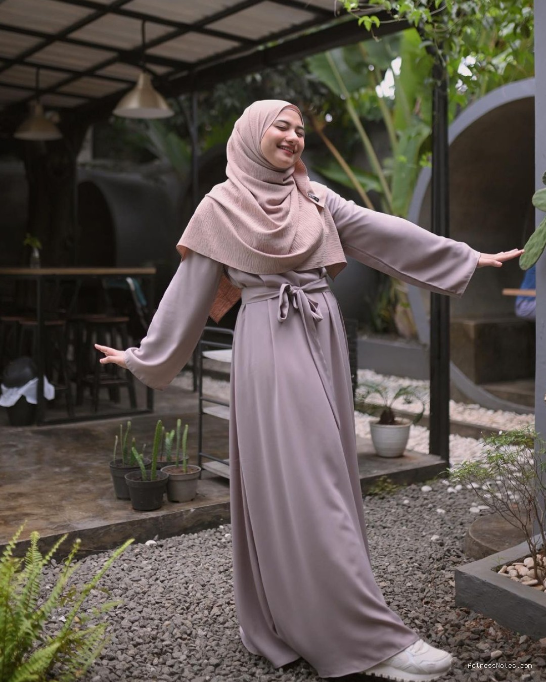 Biodata Nadzira Shafa: Agama, Keluarga, Pacar, Fakta dan Karir