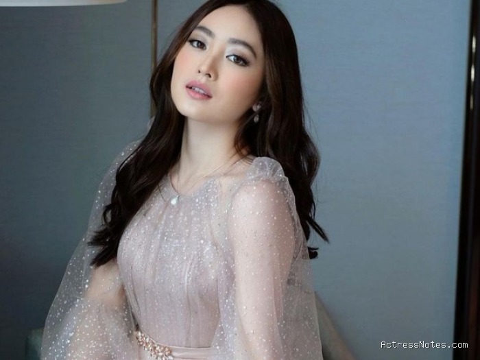 Biodata Natasha Wilona: Agama, Keluarga, Pacar, Fakta dan Karir