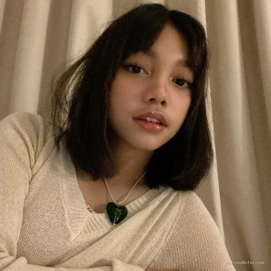 Biodata Naura Ayu: Agama, Keluarga, Pacar, Fakta dan Karir