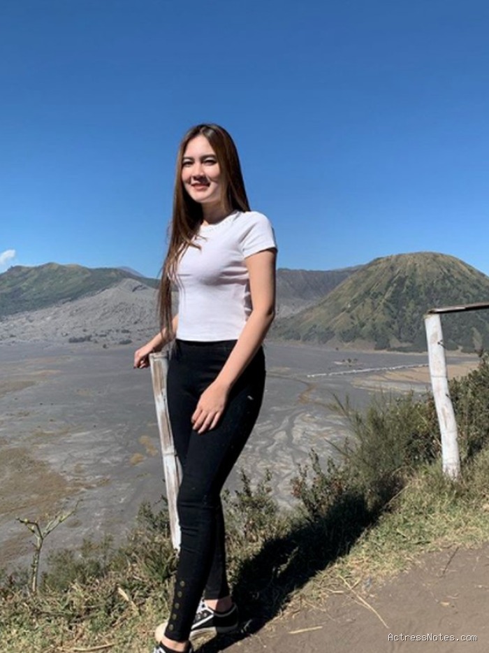 Biodata Nella Kharisma: Agama, Keluarga, Pacar, Fakta dan Karir