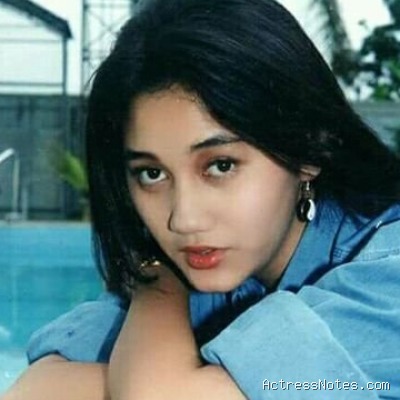 Biodata Nike Ardilla: Agama, Keluarga, Pacar, Fakta dan Karir
