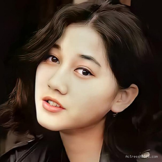 Biodata Nike Ardilla: Agama, Keluarga, Pacar, Fakta dan Karir