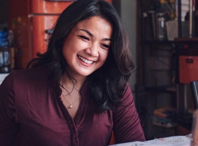 Biodata Nirina Zubir: Agama, Keluarga, Pacar, Fakta dan Karir