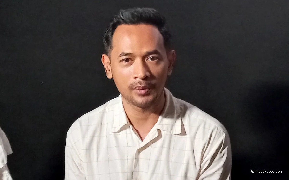 Biodata Oka Antara: Agama, Keluarga, Pacar, Fakta dan Karir