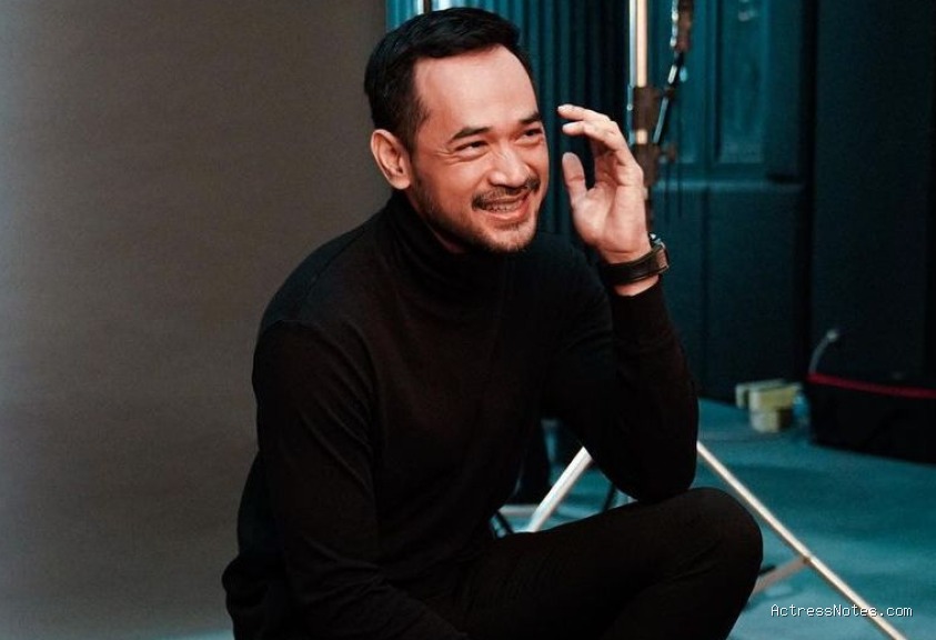 Biodata Oka Antara: Agama, Keluarga, Pacar, Fakta dan Karir