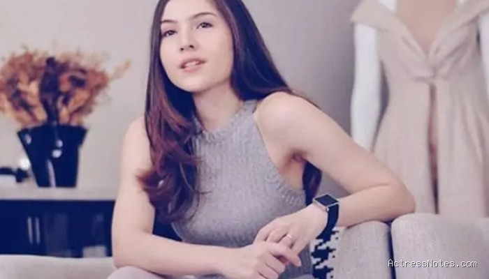 Olivia Jensen: Agama, Keluarga, Pacar, Karir Terungkap!