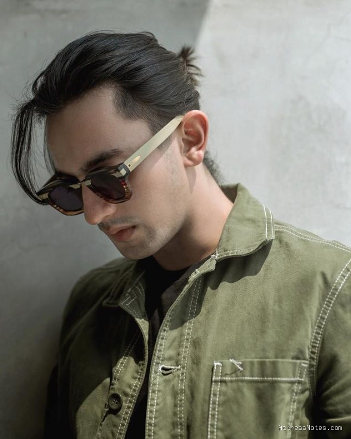 Biodata Omar Daniel: Agama, Keluarga, Pacar, Fakta dan Karir