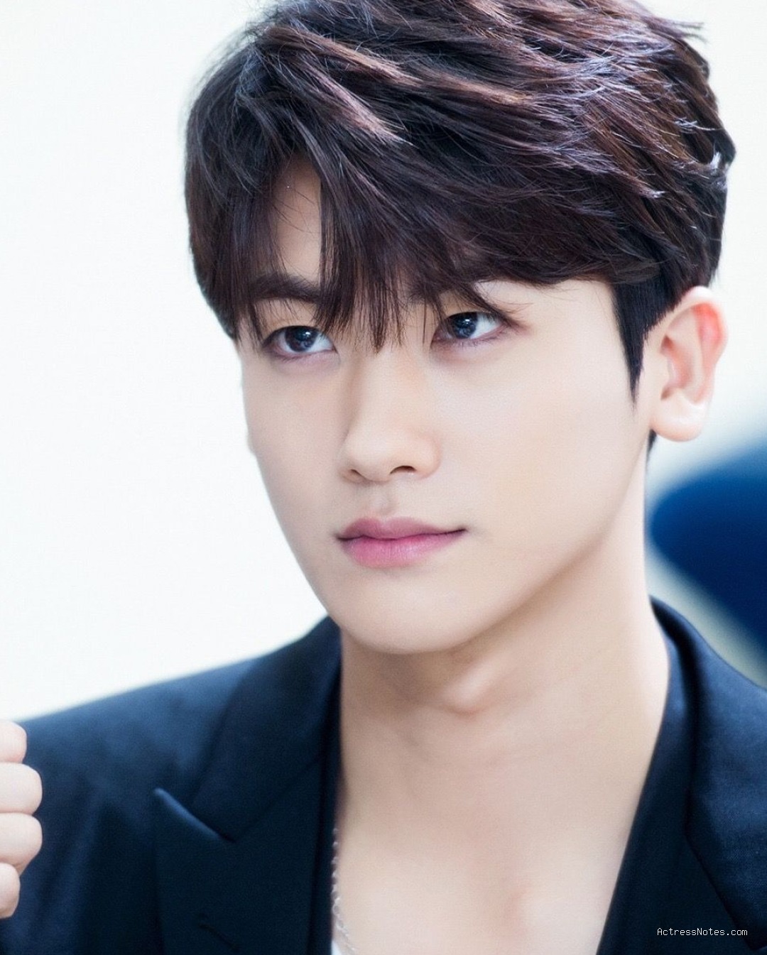 Biodata Park Hyung Sik: Agama, Keluarga, Pacar, Fakta dan Karir