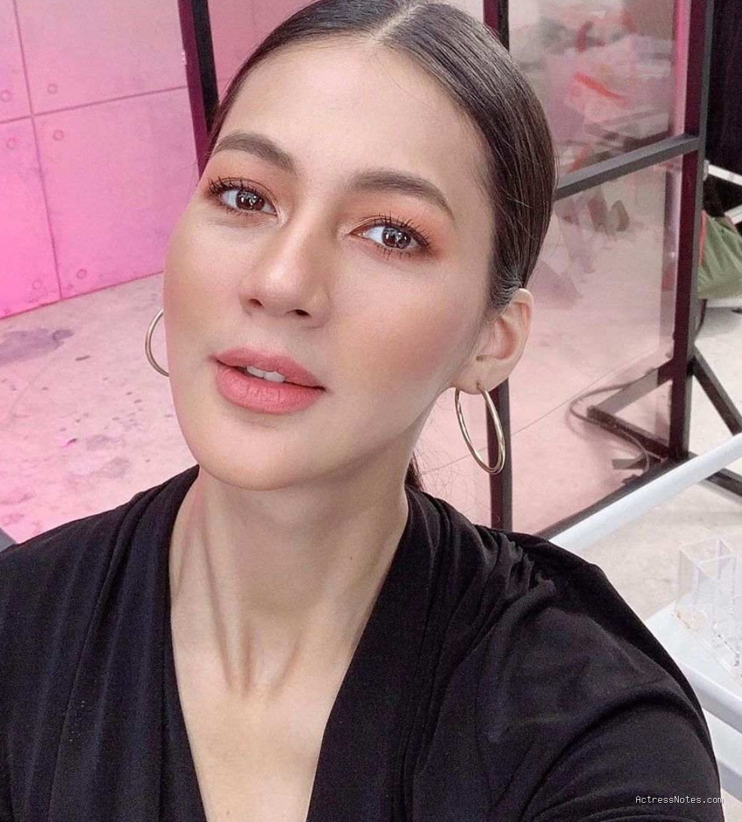 Biodata Paula Verhoeven: Agama, Keluarga, Pacar, Fakta dan Karir