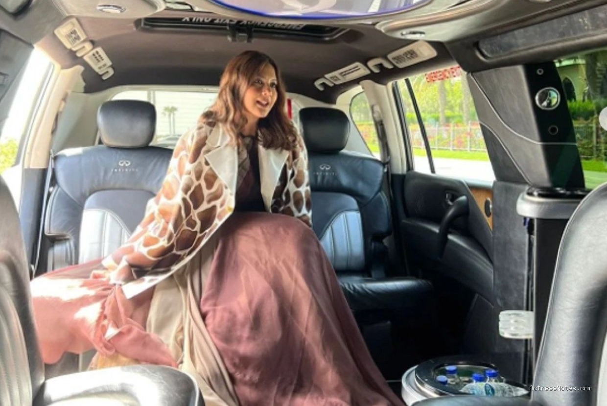 Biodata Paula Verhoeven: Agama, Keluarga, Pacar, Fakta dan Karir