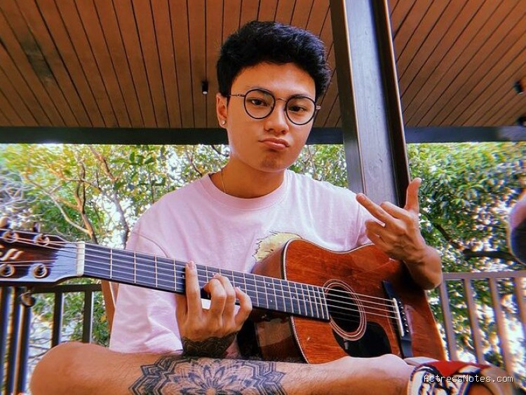 Biodata Petrus Mahendra: Agama, Keluarga, Pacar, Fakta dan Karir