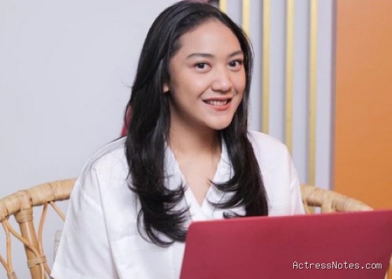 Biodata Putri Tanjung: Agama, Keluarga, Pacar, Fakta dan Karir