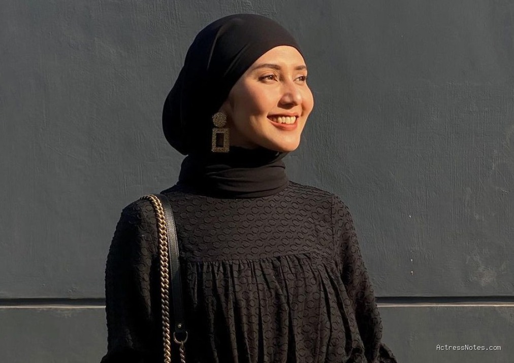 Biodata Rara Nawangsih: Agama, Keluarga, Pacar, Fakta dan Karir
