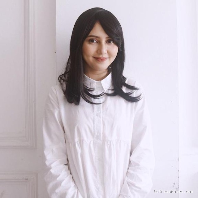 Biodata Rara Nawangsih: Agama, Keluarga, Pacar, Fakta dan Karir